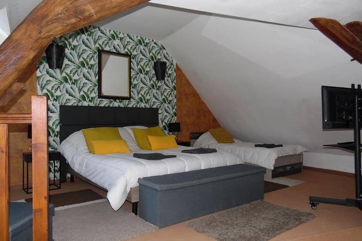 Los Cierres De Tuileries. 8 personas .170 € Noche / WIFI in Villiers-sur-Tholon, Auxerre region