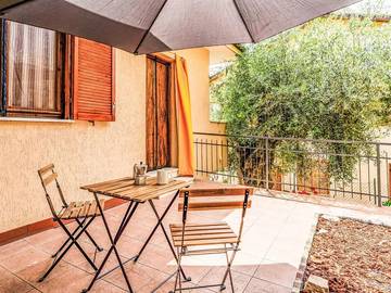Location de vacances pour 3 personnes, avec balcon à Pompeiana