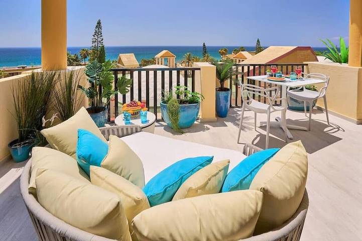 Loft voor 2 personen, with balkon and tuin as well as zwembad in Marbella