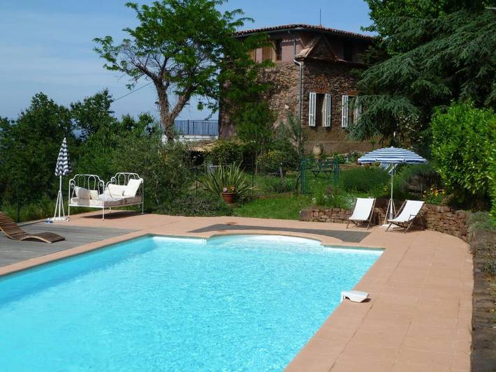 Chambre d’hôte pour 2 personnes, avec vue ainsi que piscine et jardin