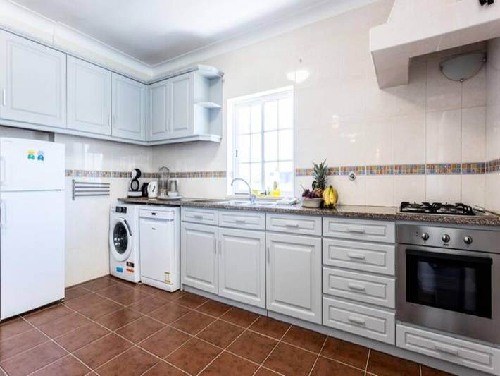 Gîte pour 7 personnes, avec jardin et piscine à Aljezur - 3