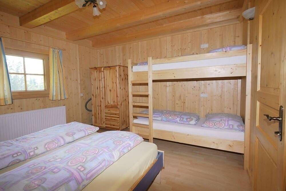 Vacation home for 6 guests with 65m² in Hainzenberg in Hainzenberg, Zillertaler Alpen