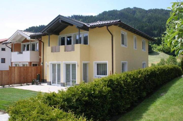 Ferienhaus für 10 Personen, mit Garten und Terrasse sowie Pool und Sauna, mit Haustier