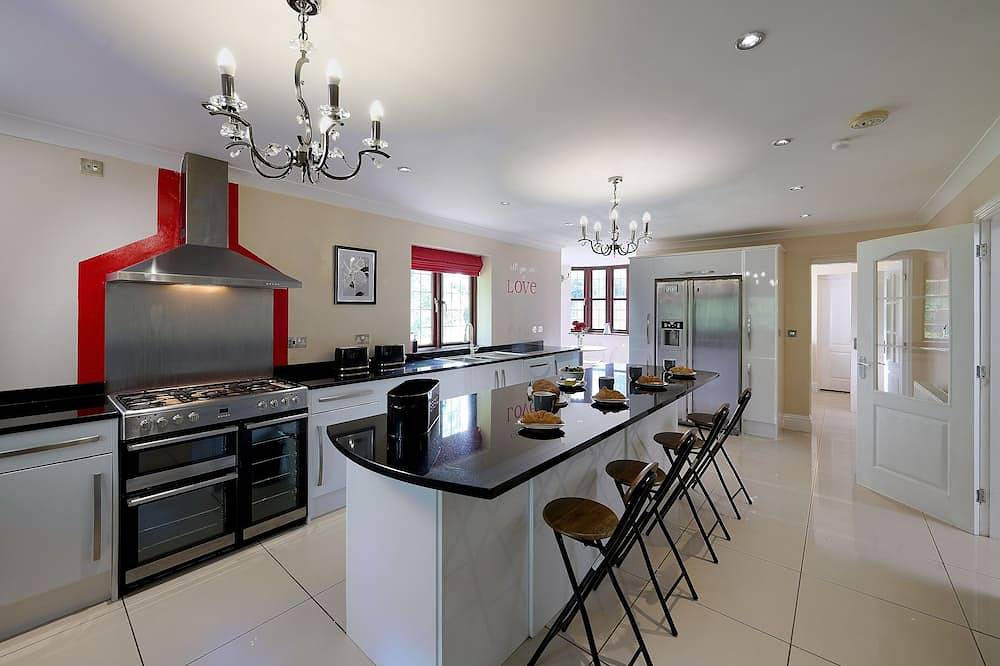 Spacious home 4 large families, contractors welcome in Wolverhampton, Birmingham e dintorni