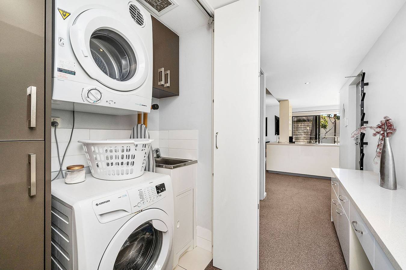 Entire apartment, 2Bdr on Beaufort Street + Parking - Mount lawley in Perth, Western Australia