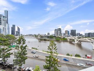 Studio for 2 People in Brisbane, Queensland, Photo 1