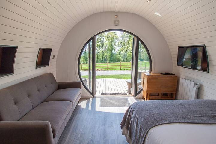 Glamping for 4 people, with terrace, with pets in North York Moors National Park