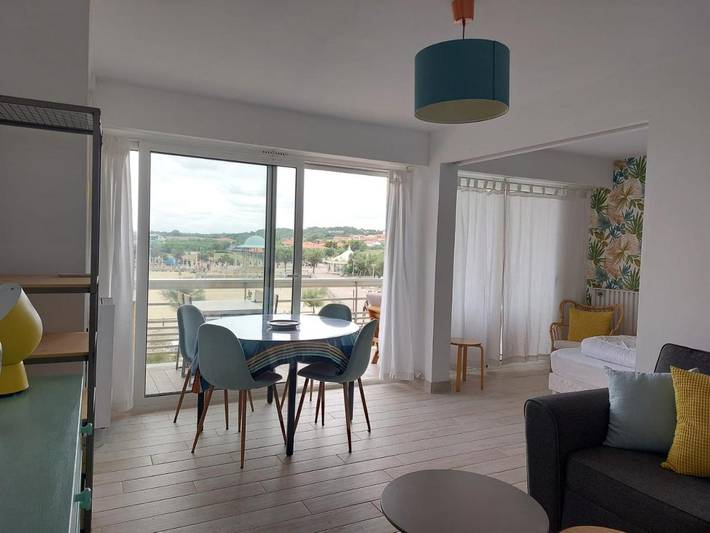 Gîte pour 4 personnes, avec terrasse dans Office De Tourisme D Anglet - 3