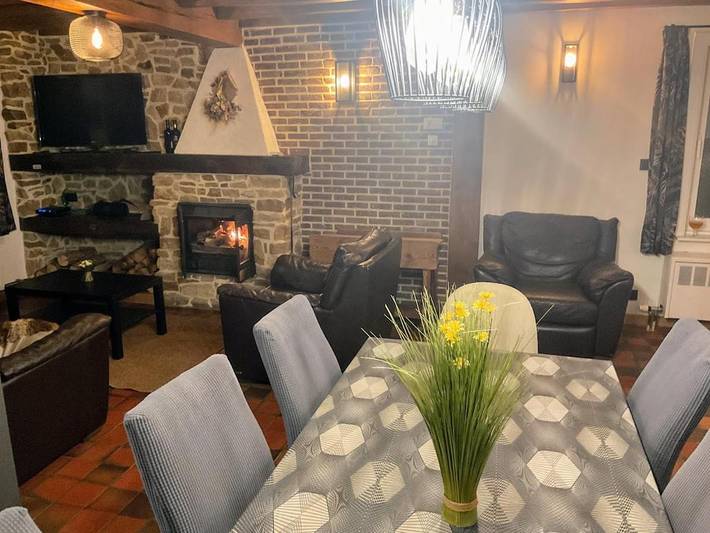 Location de vacances pour 4 personnes, avec jardin dans Isières