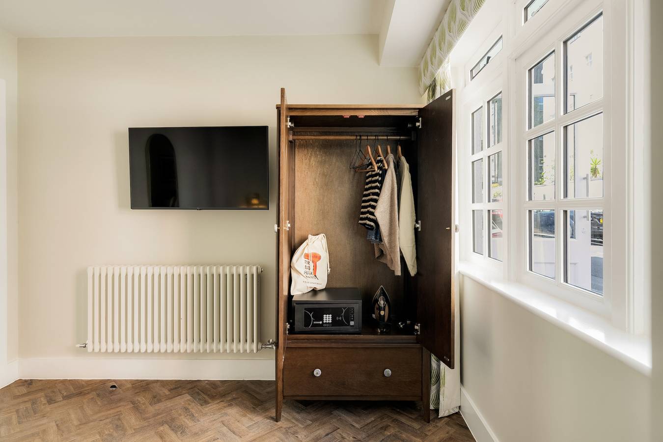 Entire apartment, Clifton Road Apartments | No.1 in Bristol, South West England