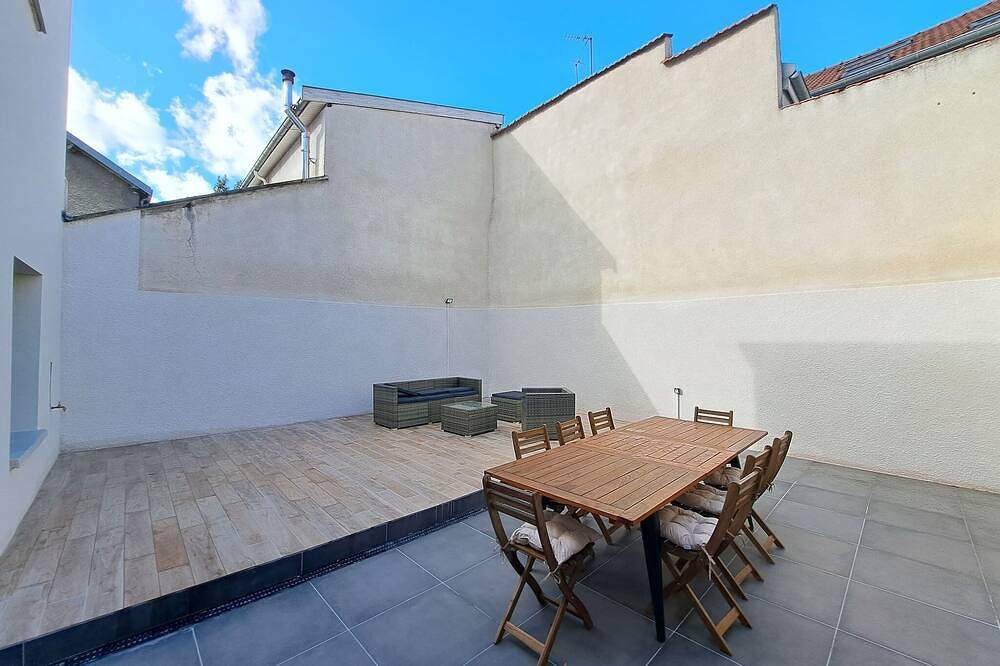 Abu Dhabi, magnifique maison in Reims, Marne