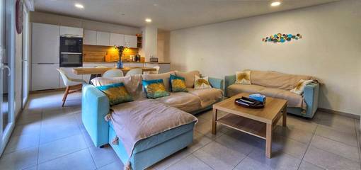 Gîte pour 8 personnes, avec terrasse et jardin dans Plage du Port d'Orange