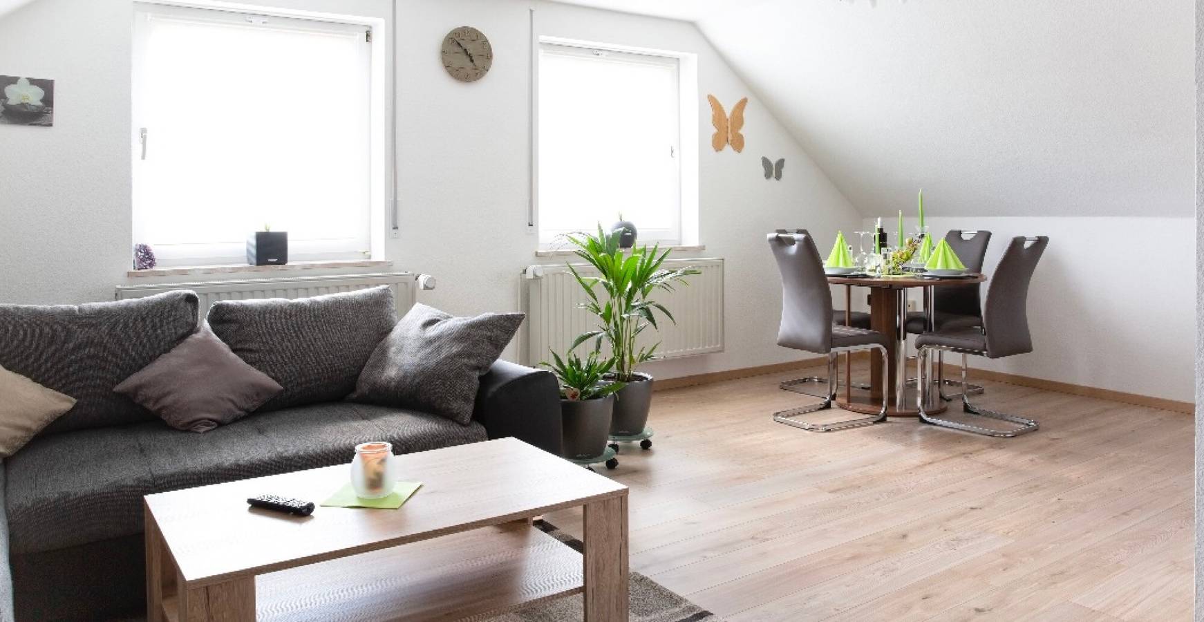 Ganze Wohnung, Ferienwohnung 'Am Palmengarten' mit Balkon und Wlan in Marktbergel, Romantische Straße