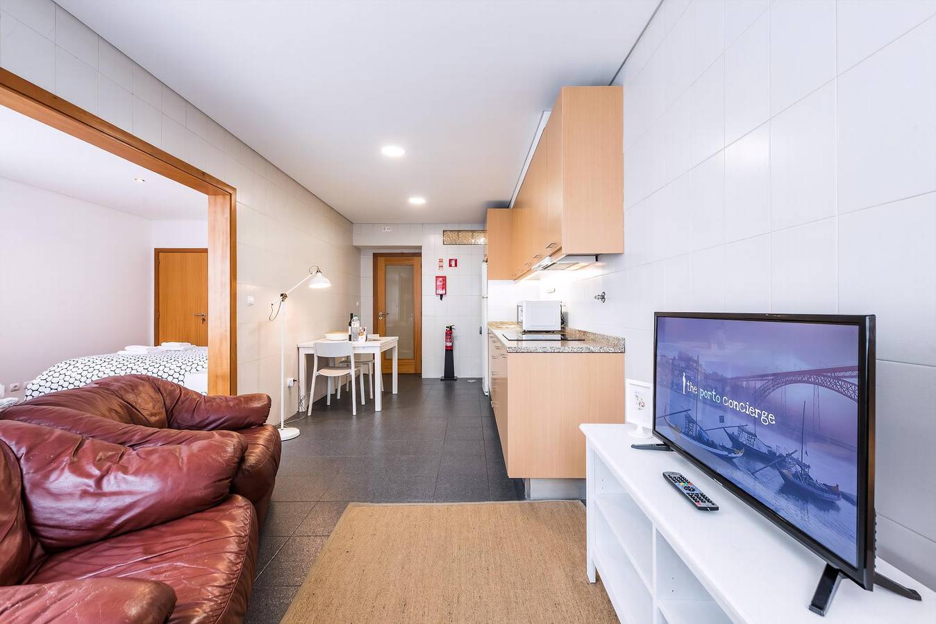 Entire studio, Guestready - City central suite in Porto in Santo Ildefonso, Porto