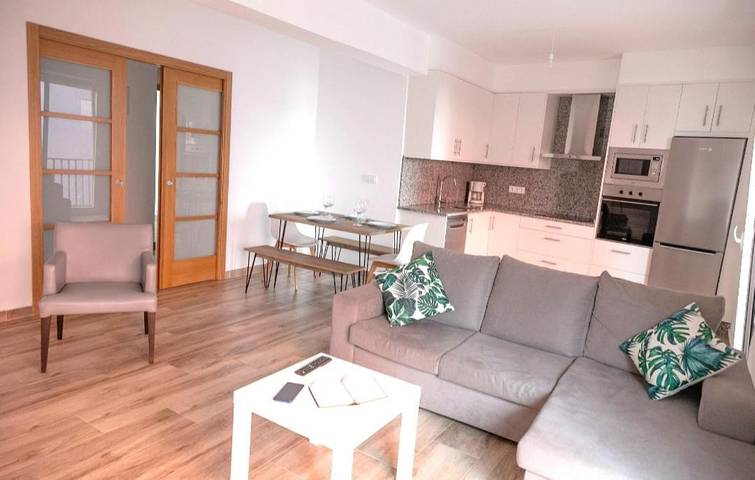 Apartamento de vacaciones para 6 personas, con vistas y balcón - 1