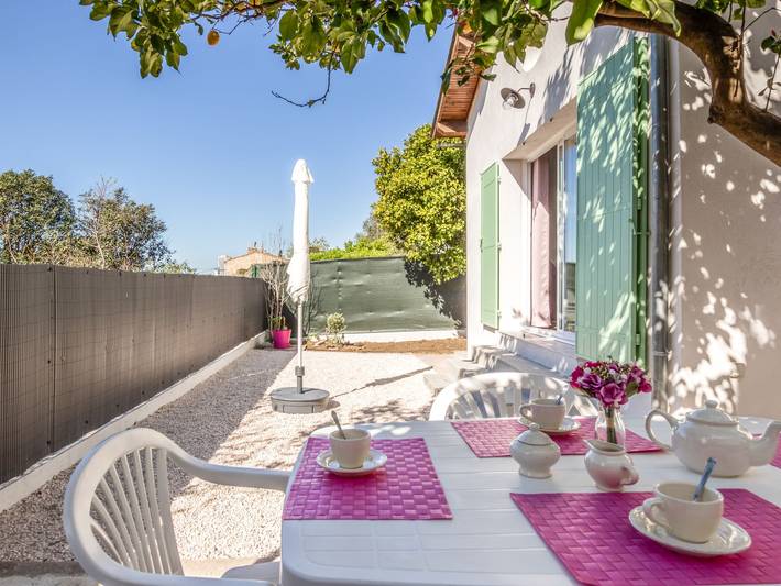 Ferienhaus für 4 Personen, mit Terrasse und Garten