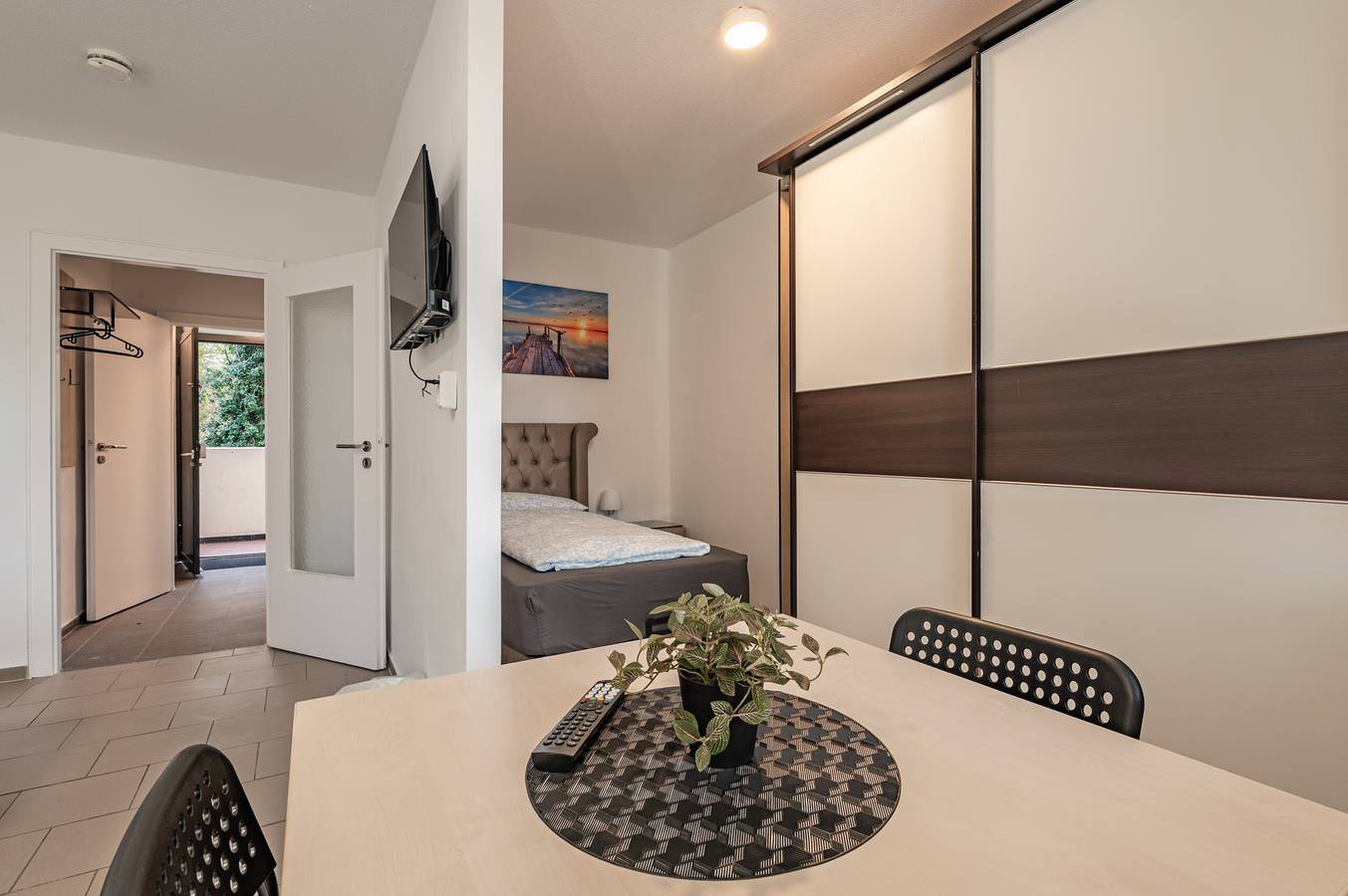 Ganze Wohnung, Ferienwohnung 'Mk Apartments Bremen 8' mit Wlan in Delmenhorst, Naturpark Wildeshauser Geest