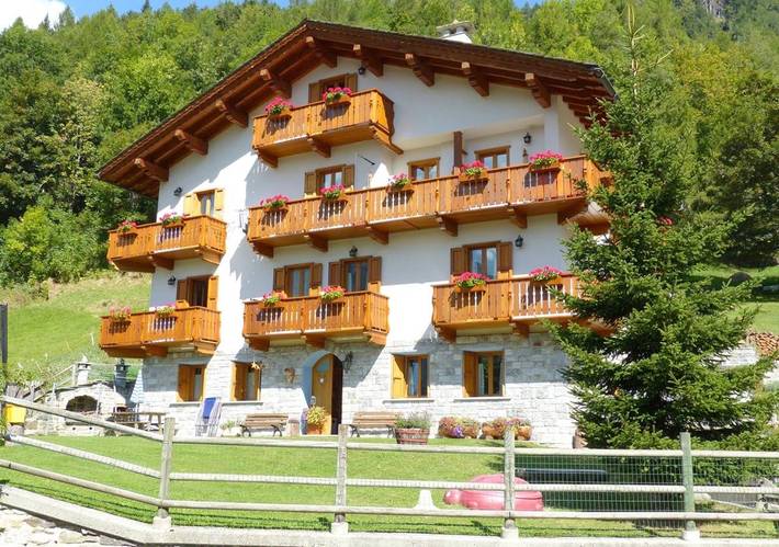 Appartamento per 4 persone, con Giardino e Panorama a Campodolcino