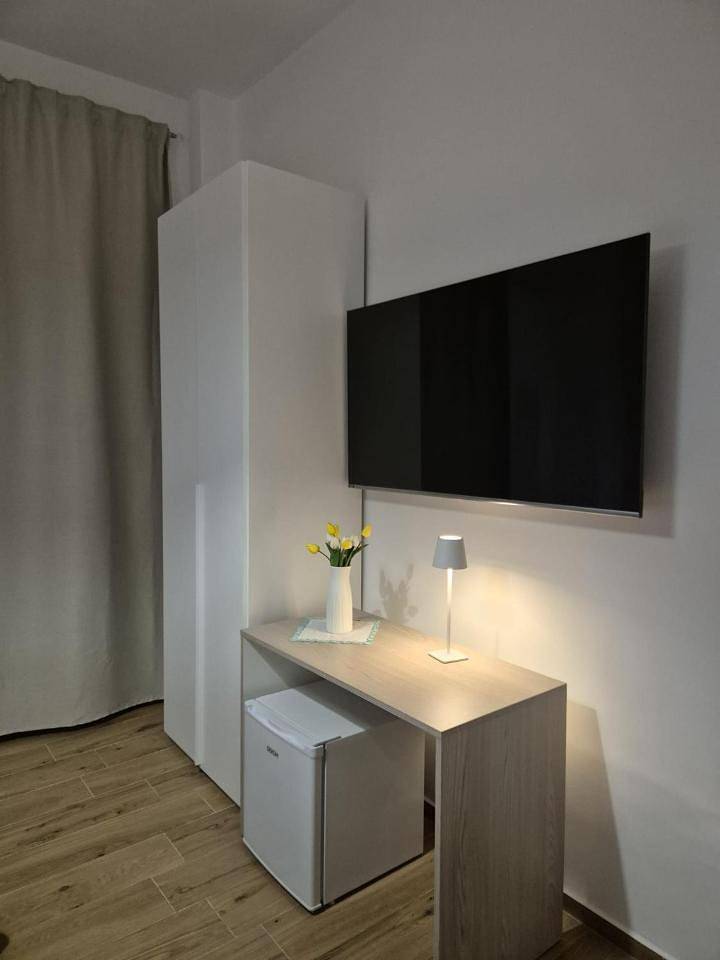 Double Room with Private Bathroom in Nocera Inferiore, Costa tirrenica Campania