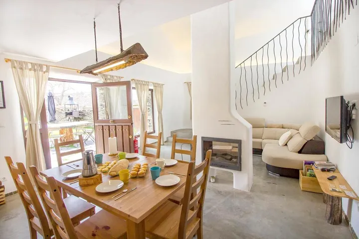 Casa de huéspuedes para 8 personas, con jardín y vistas, Se admiten mascotas - 1