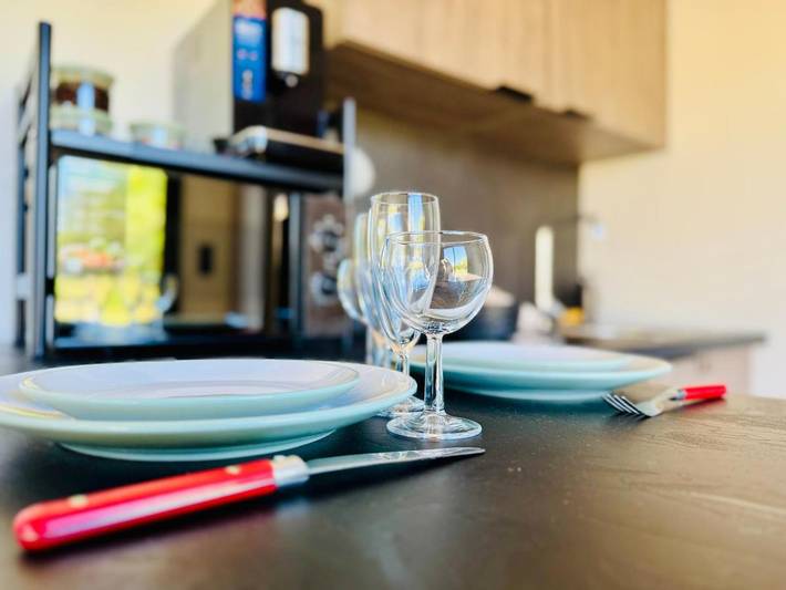 Gîte pour 2 personnes, avec vue et terrasse à Bourg-des-Comptes - 4