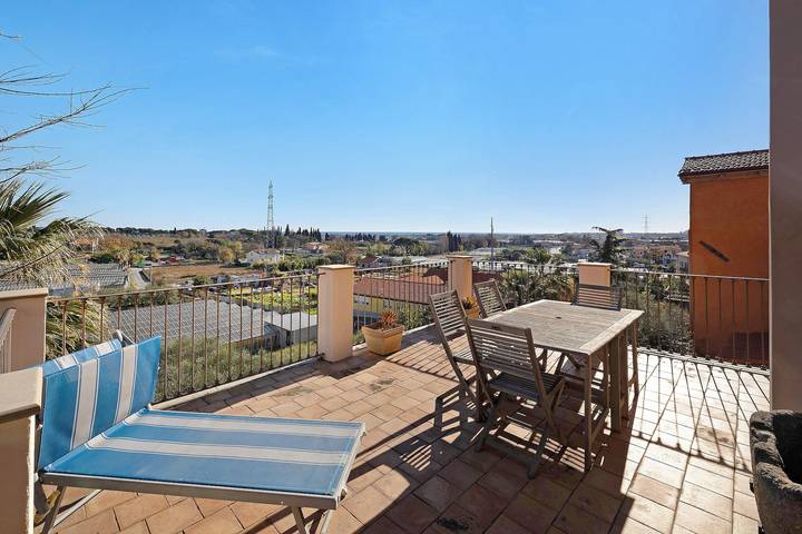 Ferienwohnung für 7 Personen, mit Balkon in Albenga