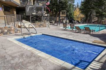 Vacation Apartment for 6 Guests in Mammoth Lakes, Mammoth Mountain, Picture 4