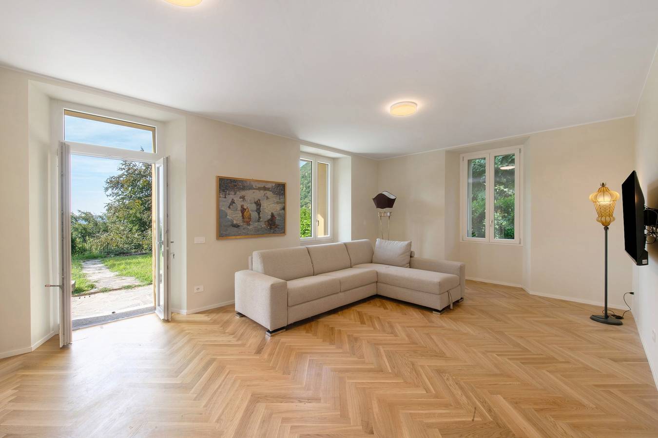 Appartement 'The Garden' in een villa uit de twintigste eeuw in Caslino d'Erba, Brianza