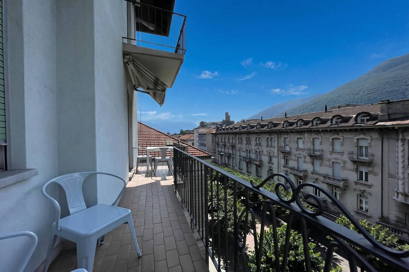 Ganze Wohnung, Castle View Bellinzona with Balcony in Bellinzona, Lepontinische Alpen