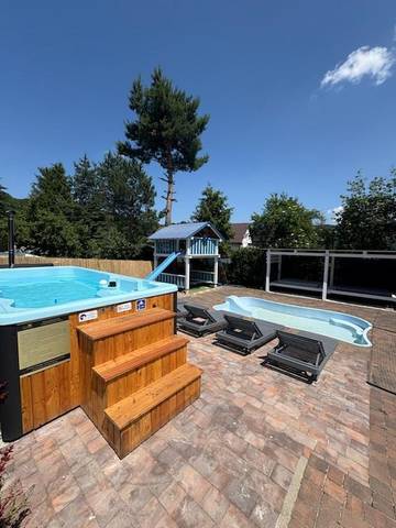 Cottage pour 3 personnes, avec jardin ainsi que bassin pour enfant et piscine, adapté aux familles dans Silésie