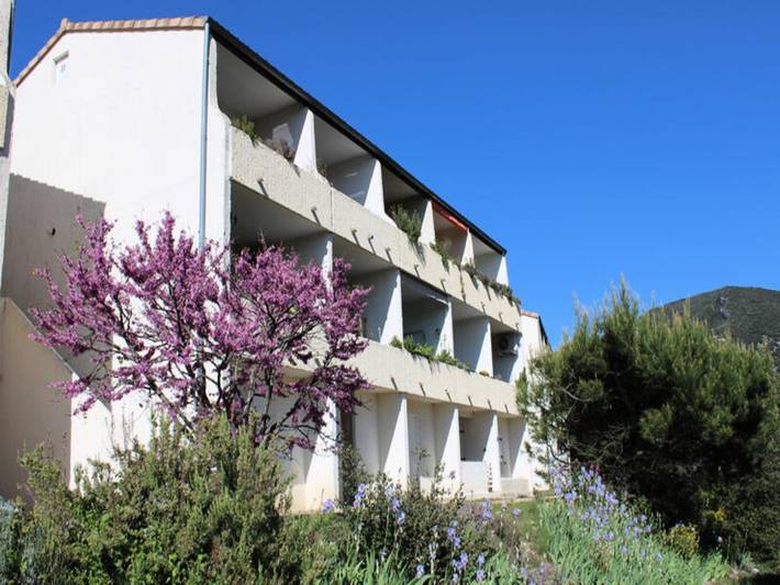 Gîte pour 4 personnes, avec terrasse et piscine, adapté aux familles à Mollans-sur-Ouvèze