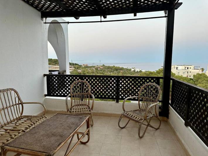 Appartement de vacances pour 3 personnes, avec balcon ainsi que piscine et vue