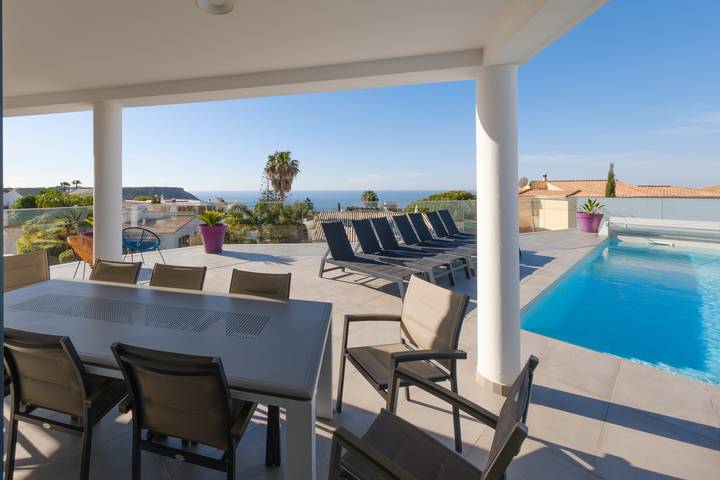 Villa voor 10 personen, with tuin and uitzicht op zee as well as zwembad in Praia da Luz