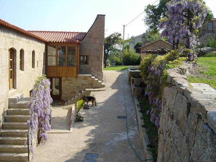 Casa de huéspuedes para 2 personas, con Terraza y Jacuzzi además de Jardín y Piscina en Penafiel