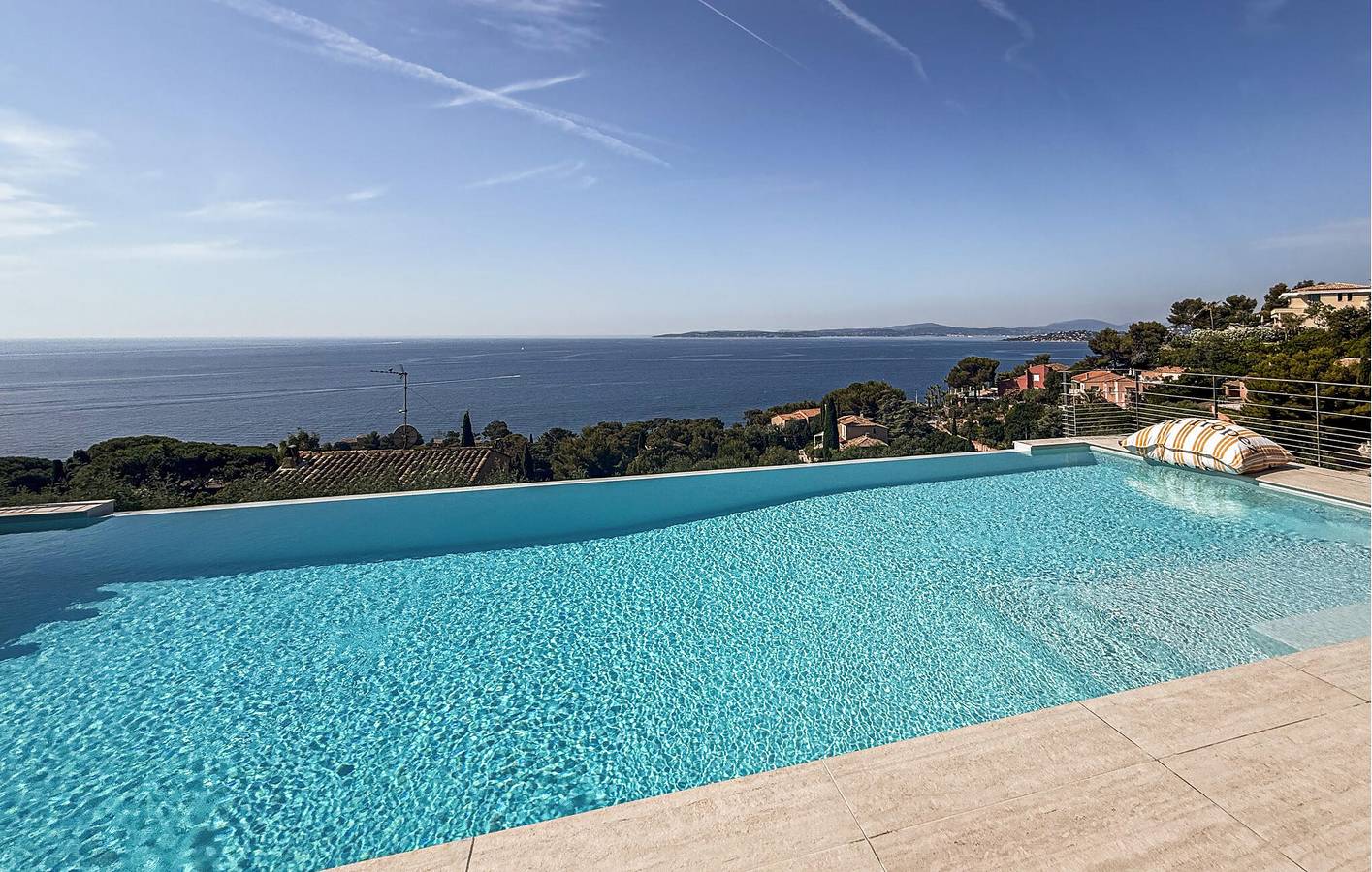 Appartement de luxe avec piscine et parking, à 2 km de la plage in Les Issambres, Roquebrune-sur-Argens