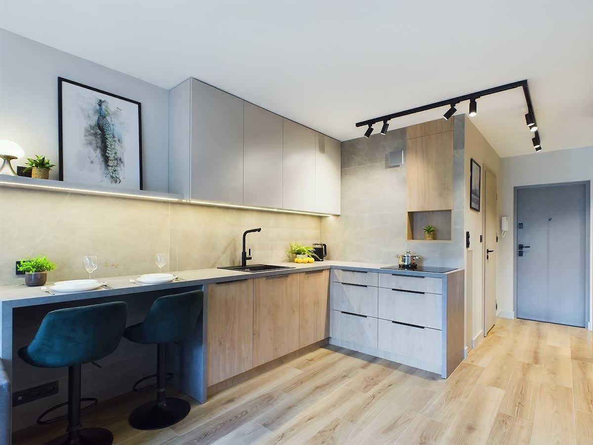 Appartamento intero, Functional Studio with Balcony | Close to Green Areas in Żoliborz, Varsavia