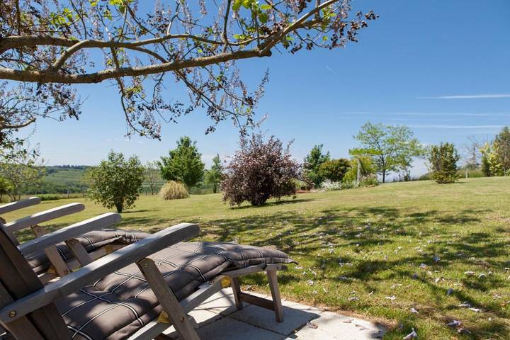 Chambre d’hôte pour 4 personnes, avec vue et terrasse ainsi que piscine et jardin en Corrèze - 3