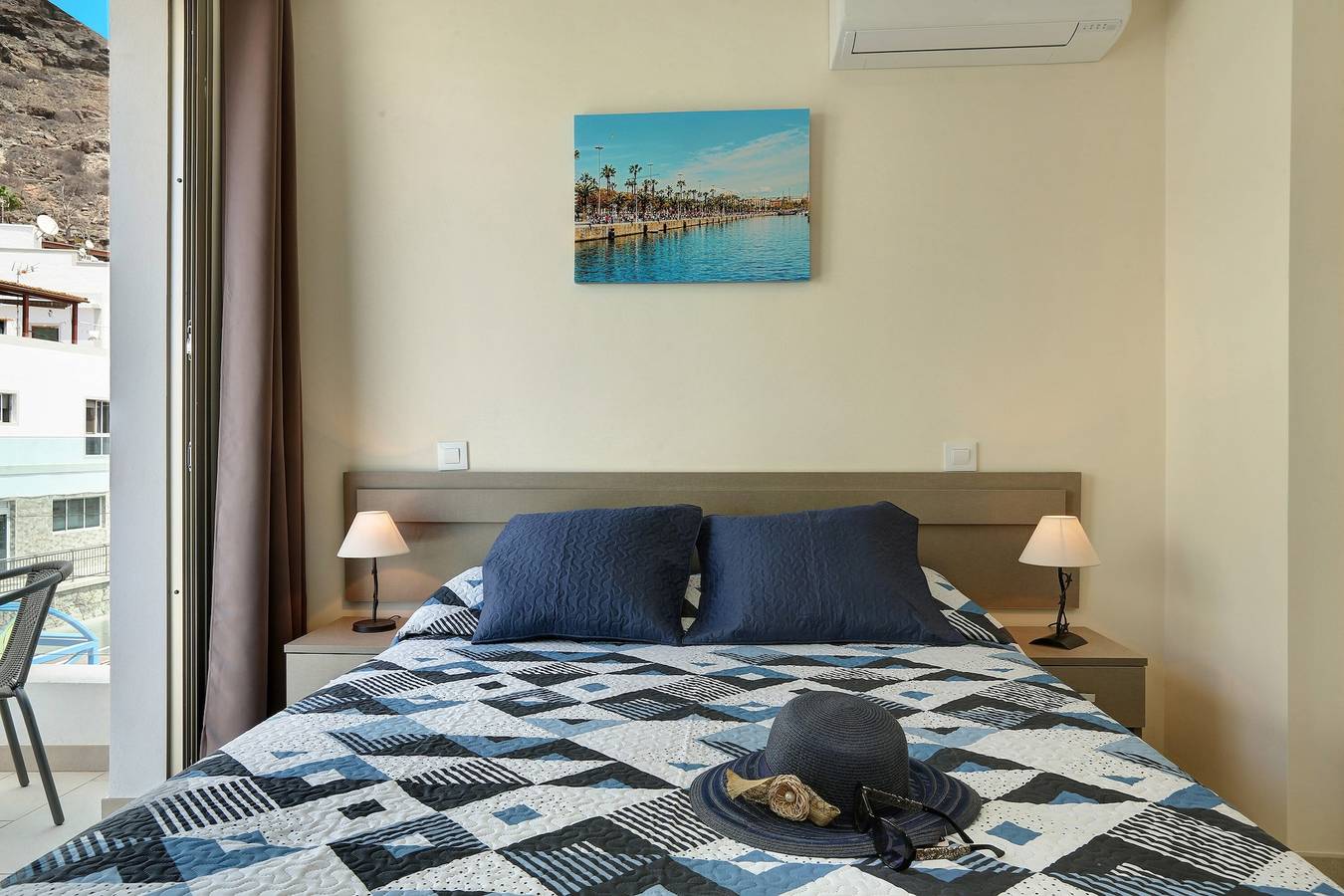 Appartement entier, Appartement Albamar 1D avec vue sur les montagnes, Wi-Fi, climatisation et balcon in Puerto de Mogan, Lomo Quiebre