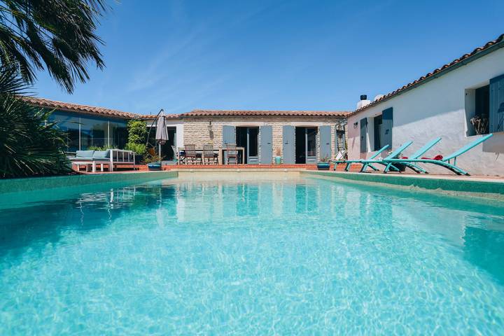 Filter.hub_barrierfree.villa pour 8 personnes en Nouvelle-Aquitaine