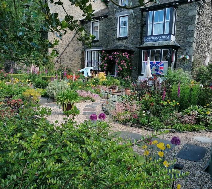 Bed and breakfast for 2 people, with Terrace and Garden as well as View in Bowness-on-Windermere