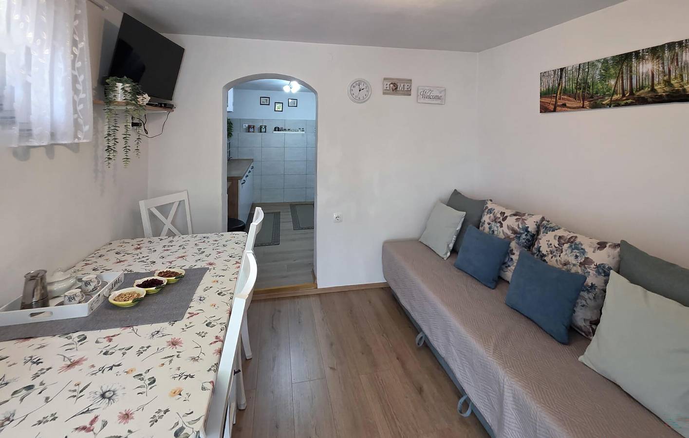 Entire holiday apartment, Sea View Apartment with Terrace, Near Coast & Karlobag Center in Karlobag, Velebit Nature Park