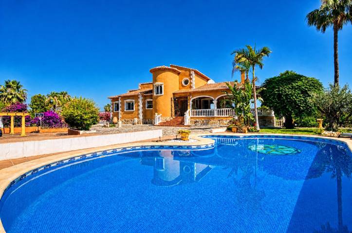 Villa for 8 personer, med have i Costa Blanca