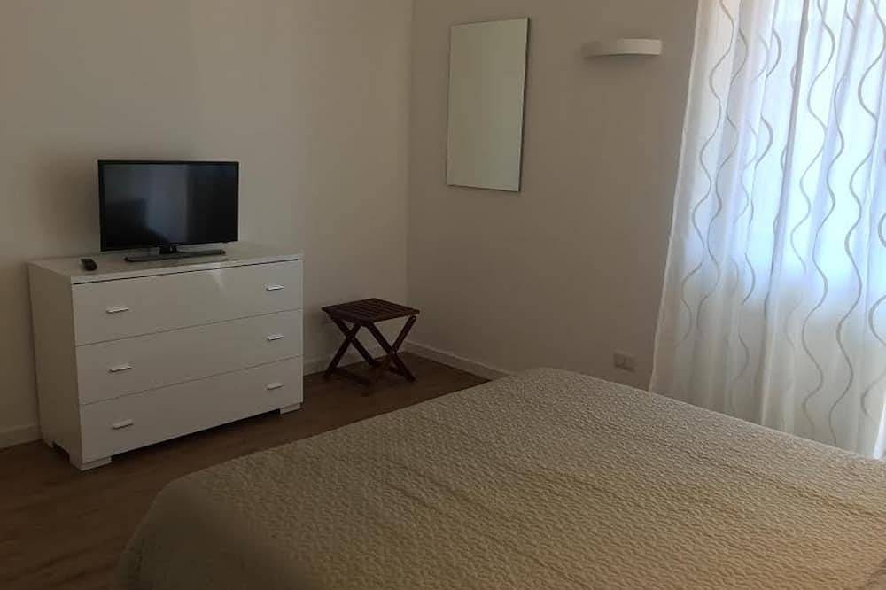Entire apartment, Vacation House Domus Gioconda 1 (int.a) in Ostia, Rome