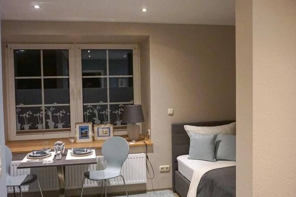 Ganze Wohnung, Hübsche Erdgeschosswohnung Burghaus 1 für 2 Personen in Grimersum, Krummhörn