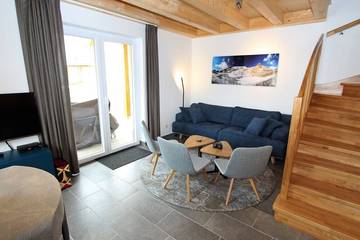 Ferienhaus für 6 Personen, mit Pool und Terrasse sowie Garten in Kötschach-Mauthen