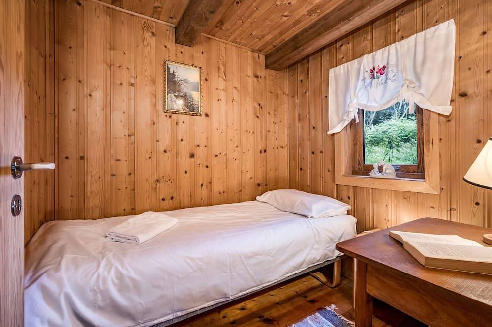 Eiketun in Olden, Oldevatnet