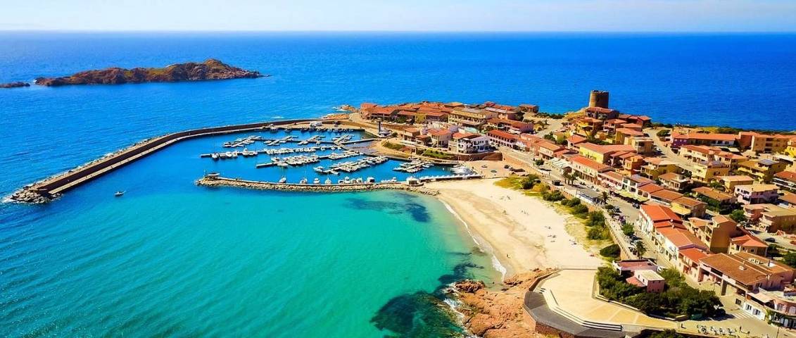 Appart’hôtel pour 6 personnes, avec Balcon et Terrasse à Isola Rossa
