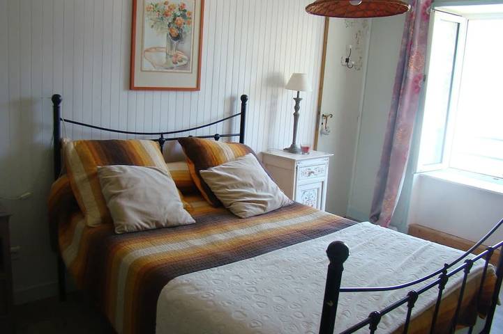 Gîte pour 13 personnes, avec piscine et jacuzzi ainsi que jardin et terrasse, animaux acceptés à Plougastel-Daoulas - 4