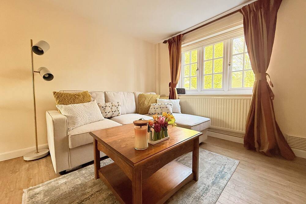 Cozy 3bed New Forest Cottage-Nearby Paultons Park-Peppa Pig World-Fully equipped in Netley Marsh, Hampshire