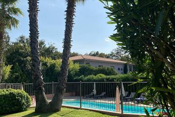 Gîte pour 6 personnes, avec piscine dans Sainte-Lucie de Porto-Vecchio